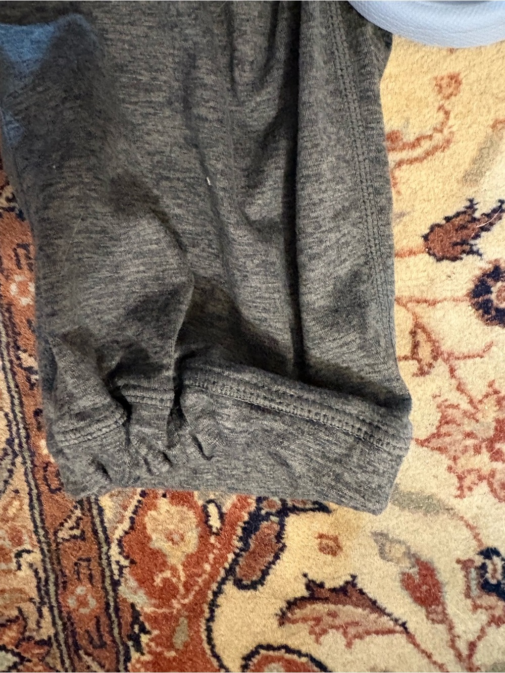 Lole Grey Pleated Sweatpants - Picture 5 of 7